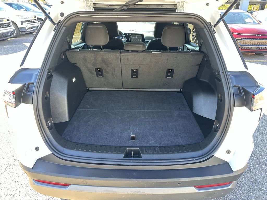 Used 2025 Chevrolet Equinox LT image 23