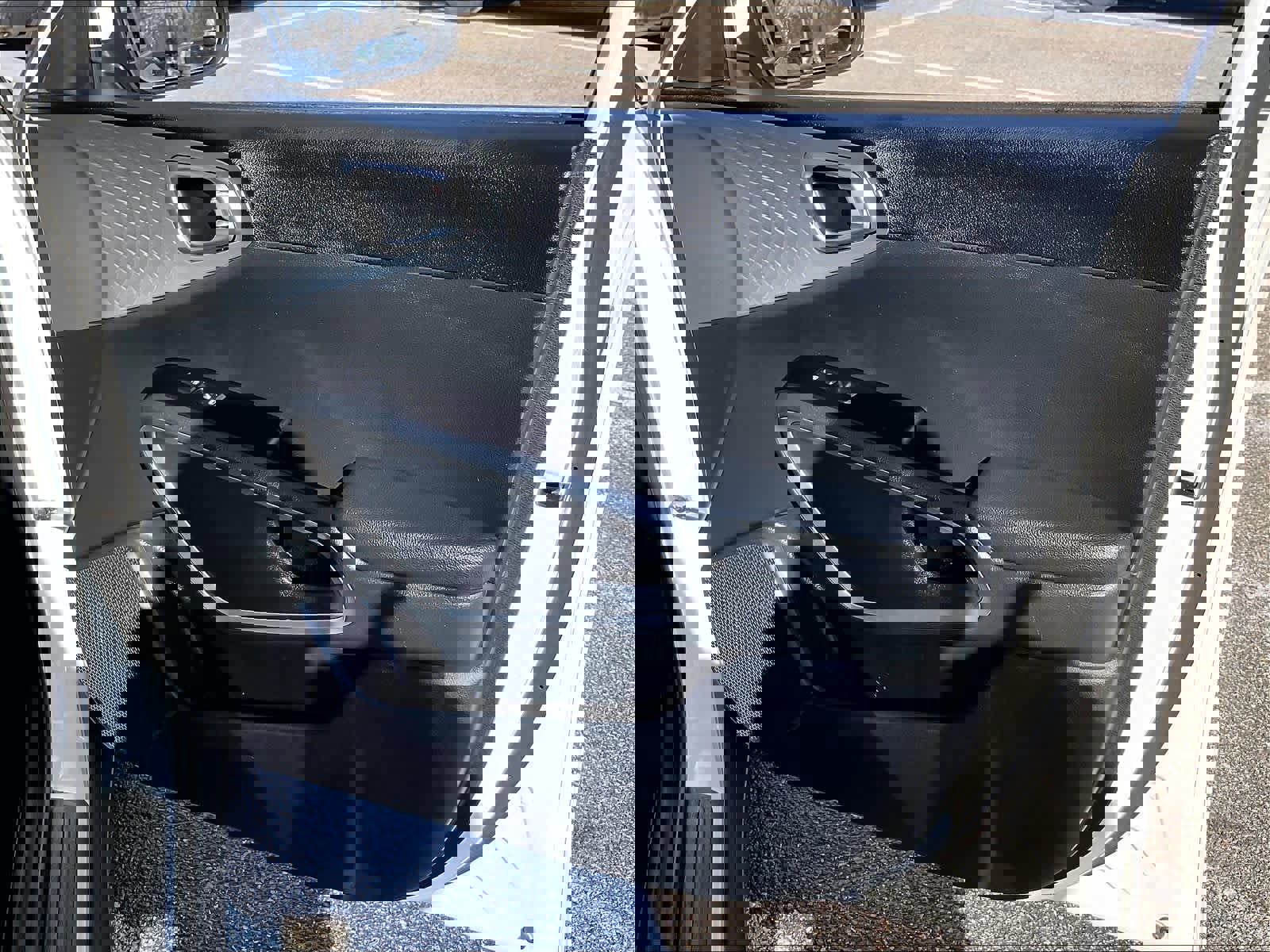 Used 2023 Kia Soul LX w/ LX Technology Package image 12