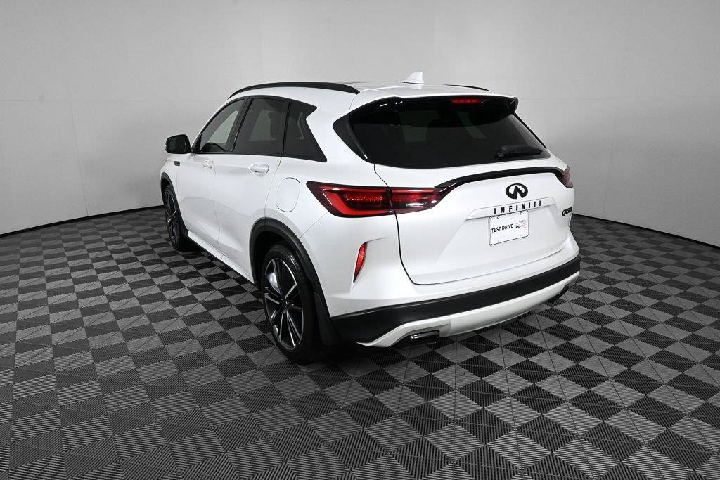 Used 2023 INFINITI QX50 Sport FWD image 4