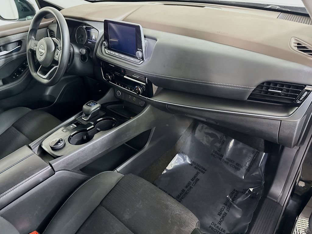 Certified 2022 Nissan Rogue SV image 31