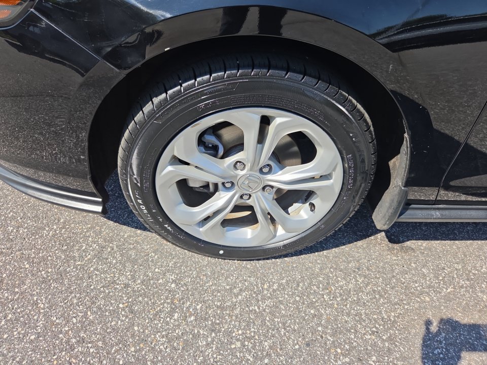 Used 2023 Honda Accord LX image 29
