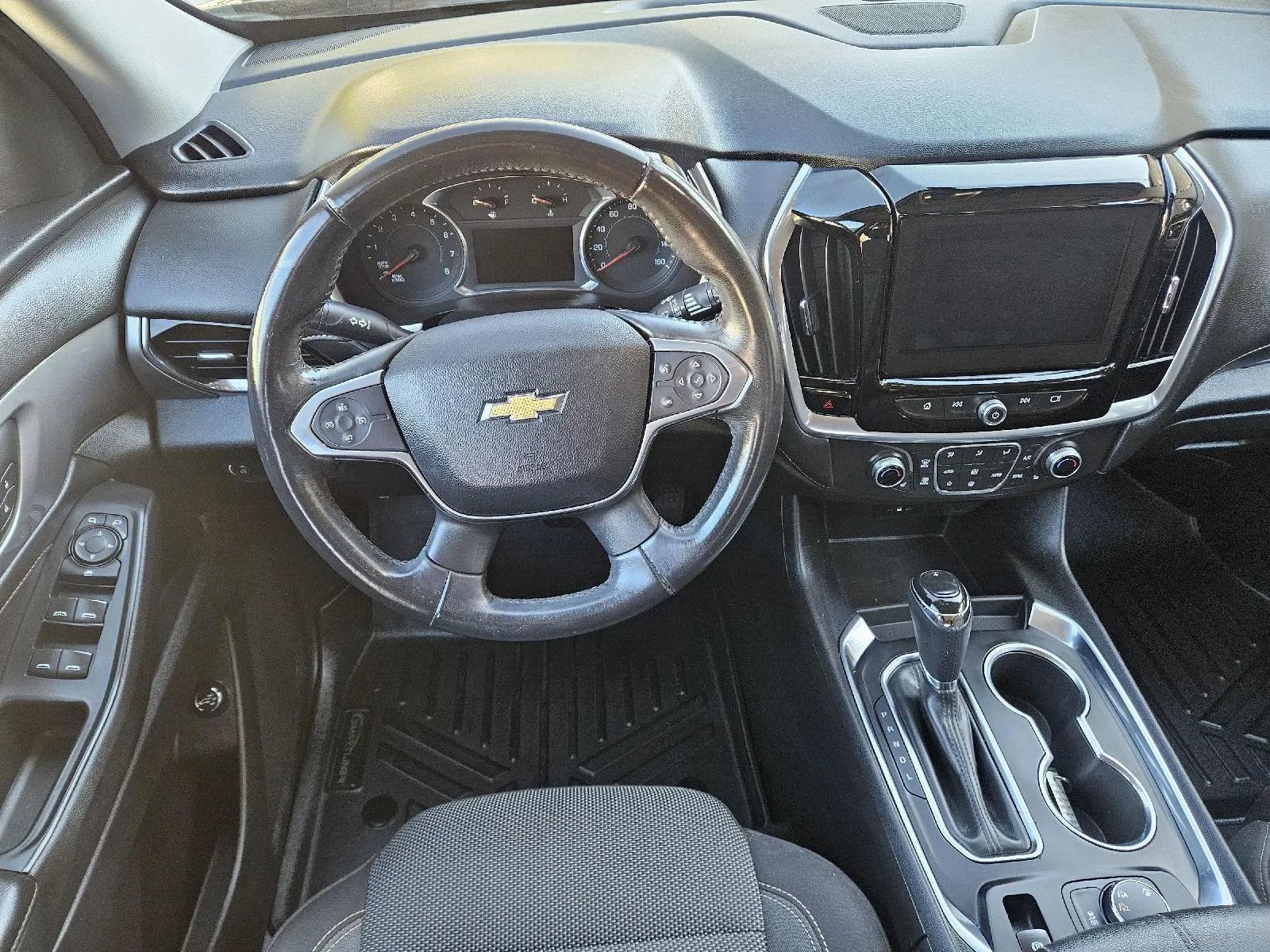 Used 2018 Chevrolet Traverse LT image 12