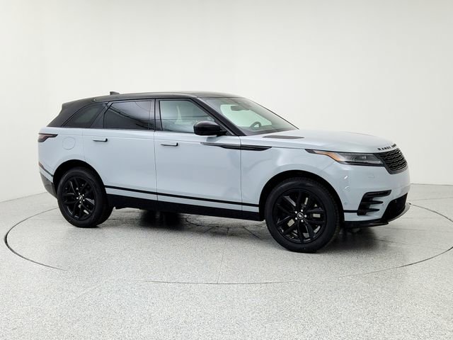 New 2026 Land Rover Range Rover Velar Dynamic SE image 7