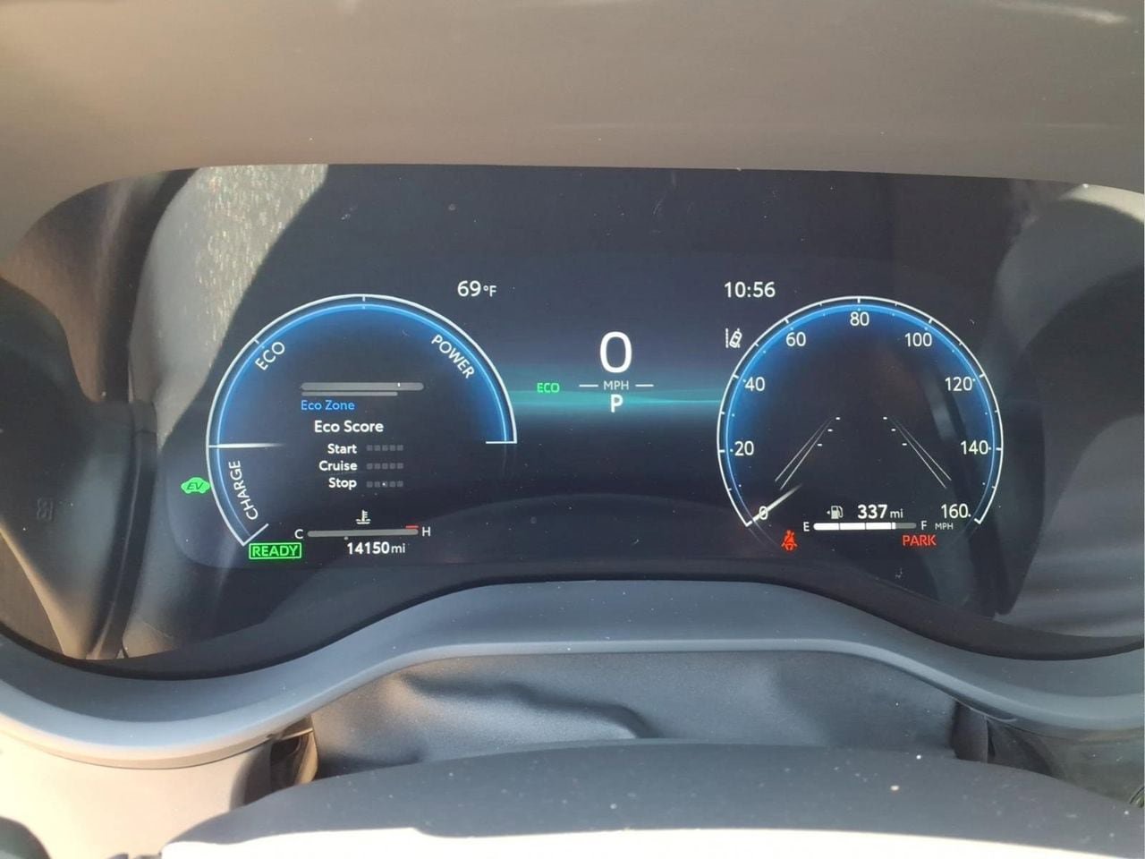 Used 2025 Toyota Sienna Platinum FWD image 32