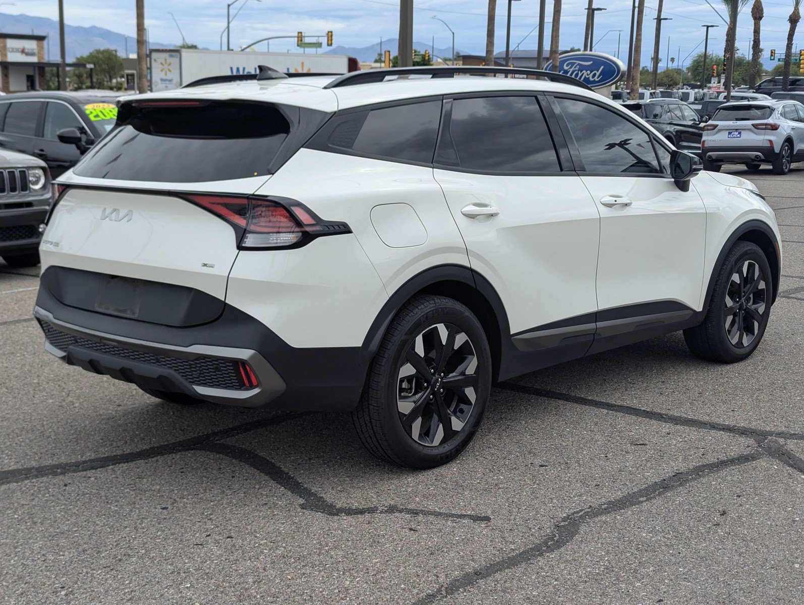 Used 2023 Kia Sportage X-Line AWD/4WD image 2