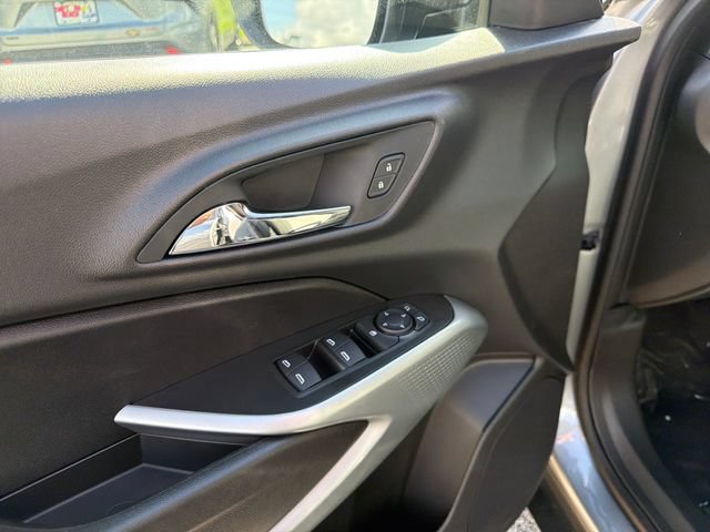New 2026 Chevrolet Trax LS w/ LS Convenience Package FWD image 22