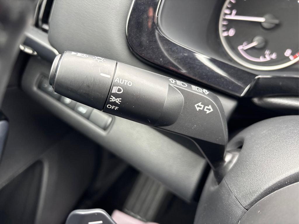 Used 2024 Nissan Pathfinder SL image 25