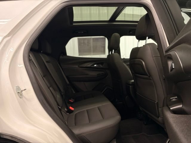 Used 2022 Chevrolet TrailBlazer RS w/ Sun and Liftgate Package AWD/4WD image 9