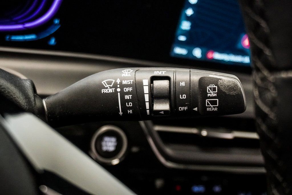 Used 2025 Kia Seltos S image 17