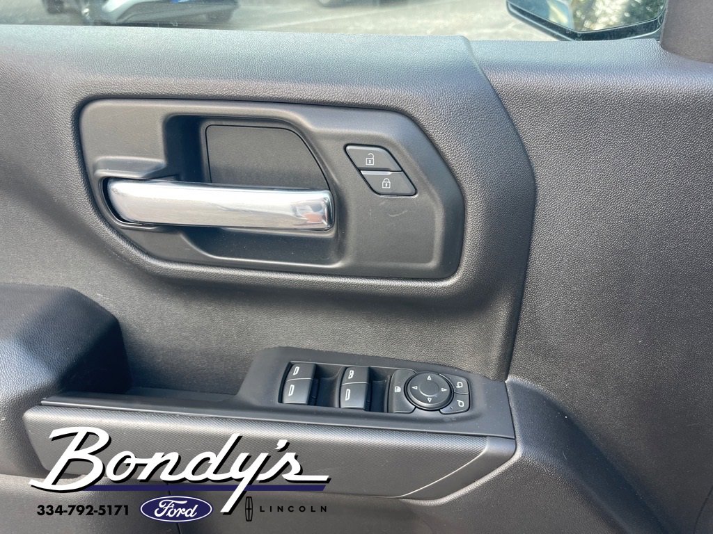 Used 2022 Chevrolet Silverado 1500 Custom w/ Safety Confidence Package image 10