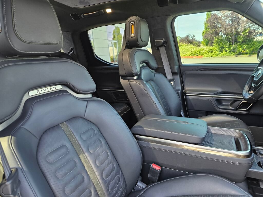Used 2022 Rivian R1T Adventure AWD/4WD image 13