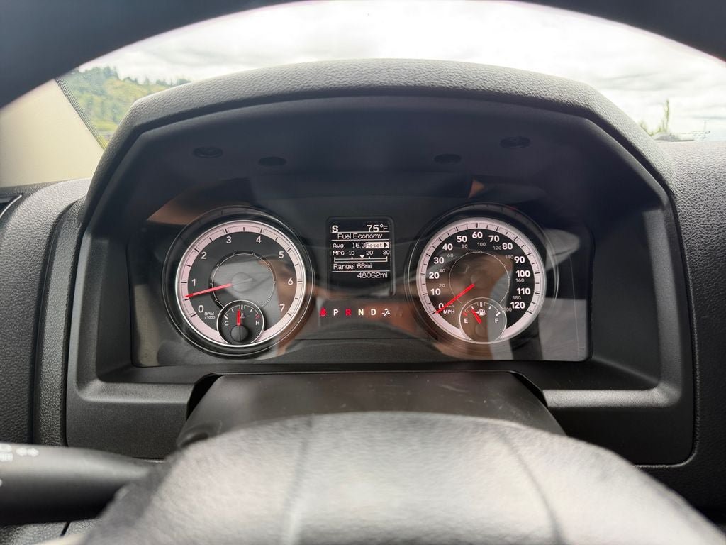 Used 2023 RAM 1500 Classic SLT AWD/4WD image 14