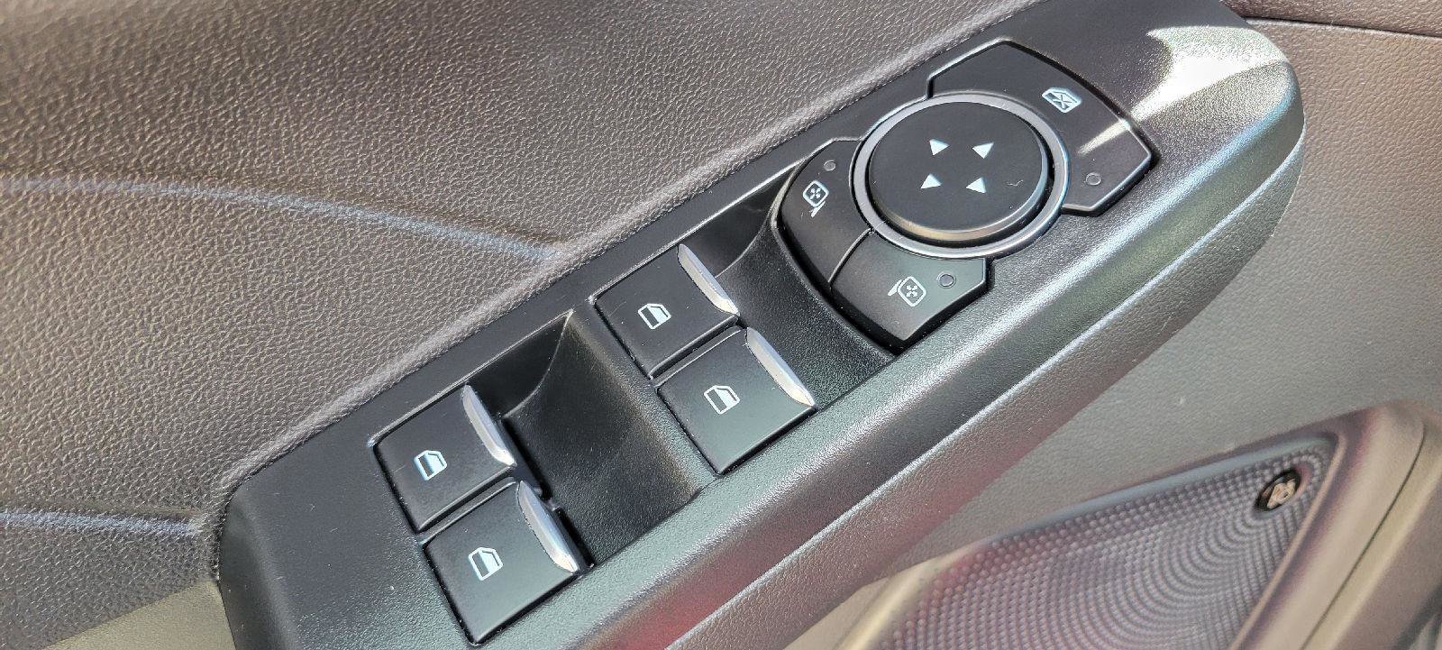 Used 2024 Ford Escape Platinum w/ Premium Technology Package image 8