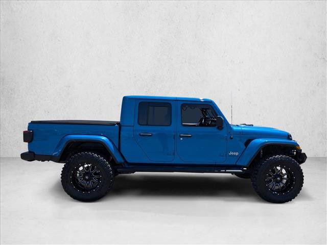 Used 2020 Jeep Gladiator Overland w/ Dual Top Group AWD/4WD video 4