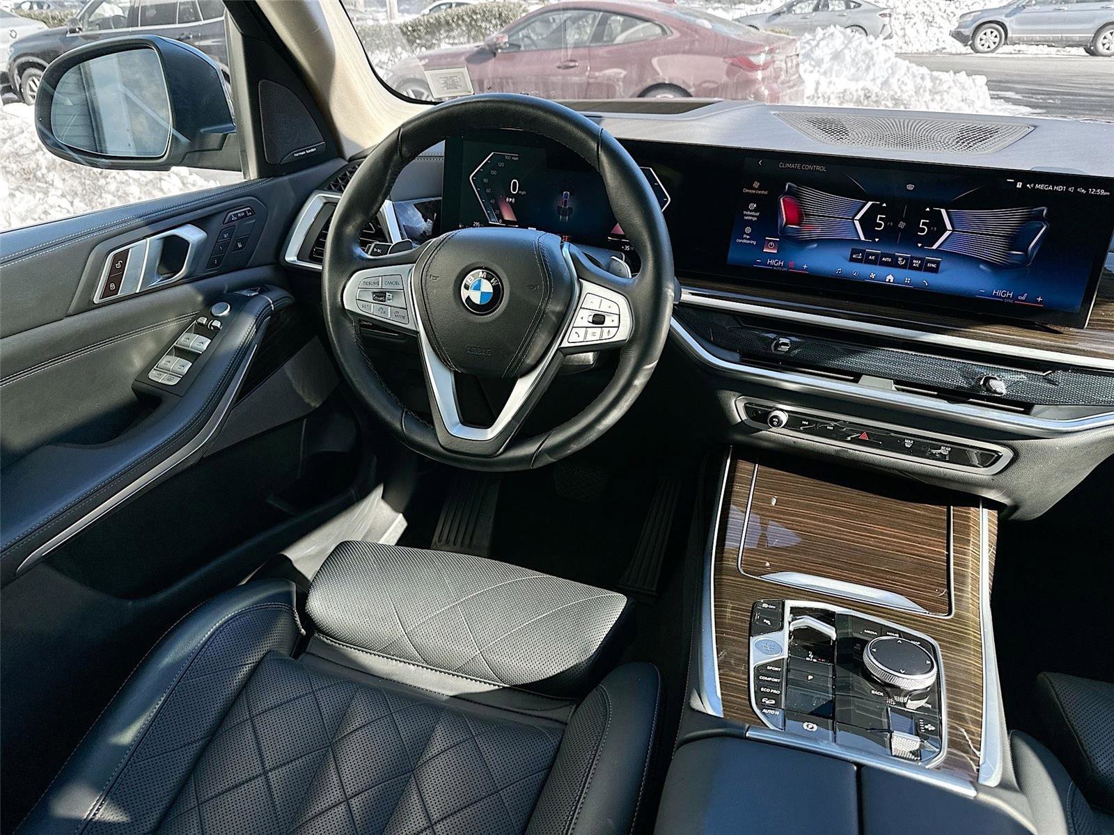 Certified 2024 BMW X7 xDrive40i w/ Premium Package image 24