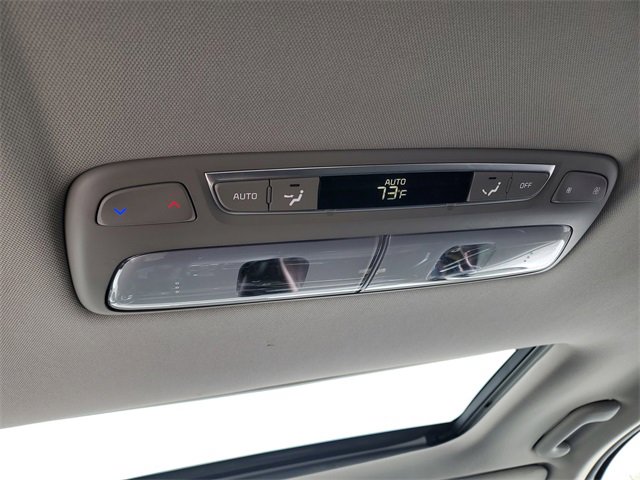 Used 2024 Kia Telluride EX w/ EX Captain's Chair Package image 12