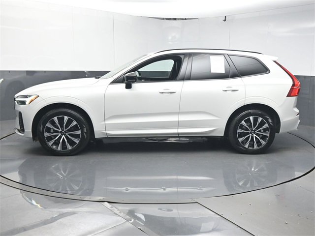 Used 2024 Volvo XC60 B5 Core image 5