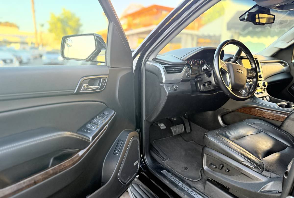Used 2019 Chevrolet Tahoe LT RWD image 15