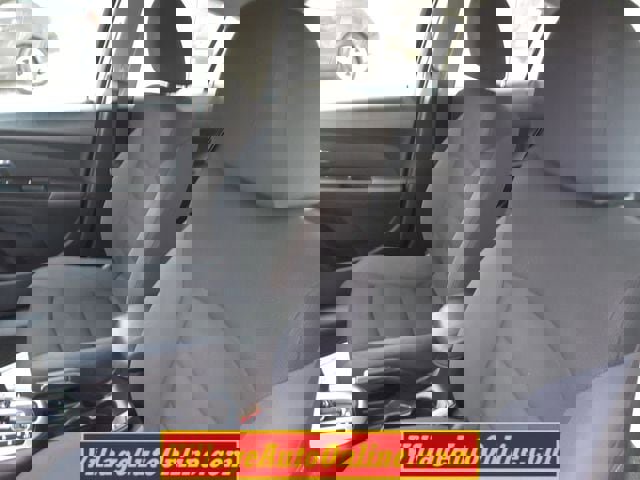 Used 2016 Chevrolet Cruze LT image 18