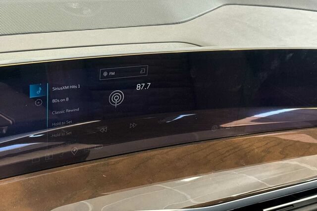 New 2026 Cadillac Escalade ESV Platinum Sport AWD/4WD image 19