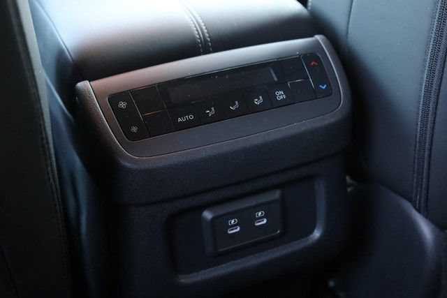 Certified 2026 Nissan Pathfinder SL FWD image 24
