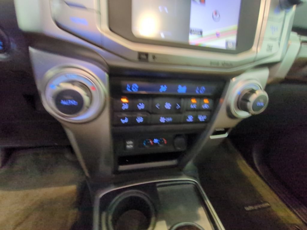 Used 2017 Toyota 4Runner Limited RWD image 19