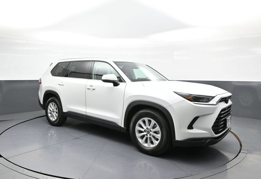 Certified 2026 Toyota Grand Highlander XLE image 4