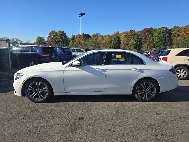 Used 2021 Mercedes-Benz E 350 4MATIC Sedan image 4