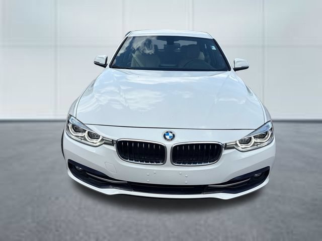 Used 2018 BMW 330i xDrive Sedan AWD/4WD image 6