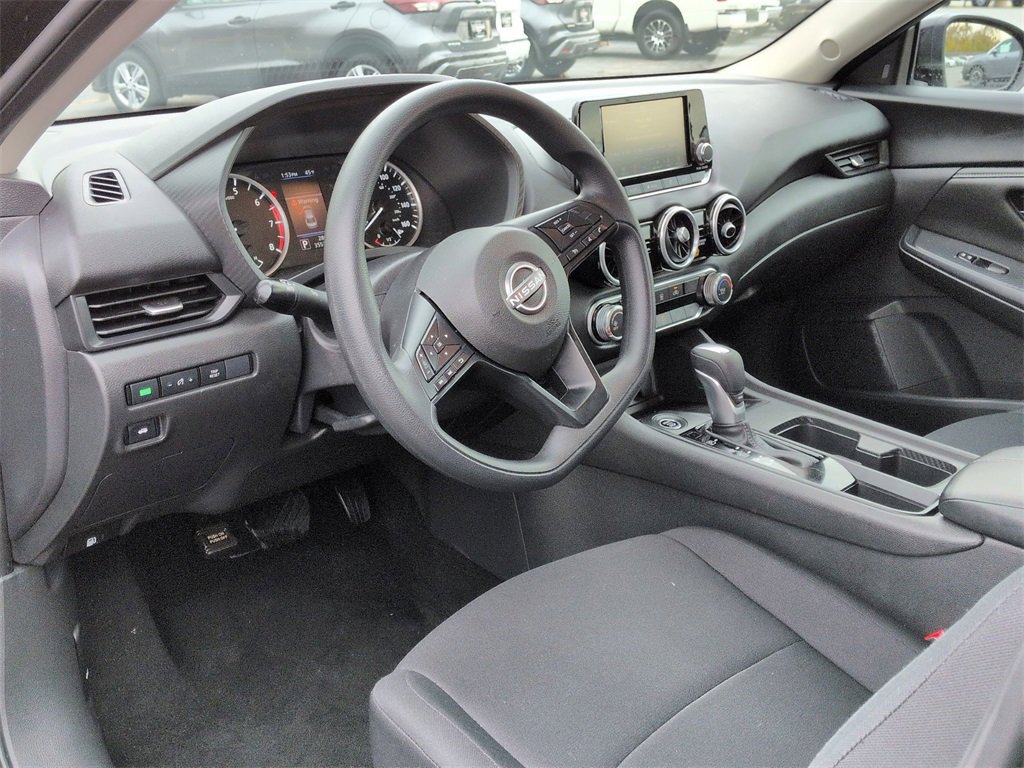 Used 2024 Nissan Sentra S image 9