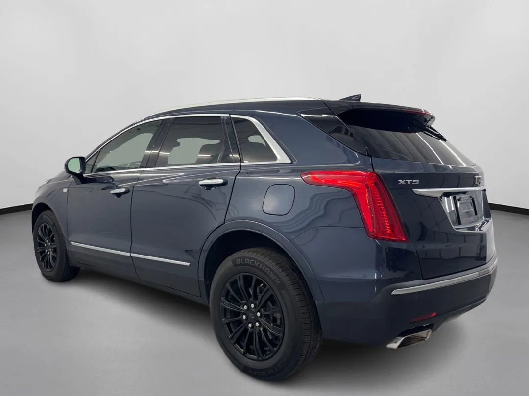 Used 2018 Cadillac XT5 Luxury w/ Driver Awareness Package image 7