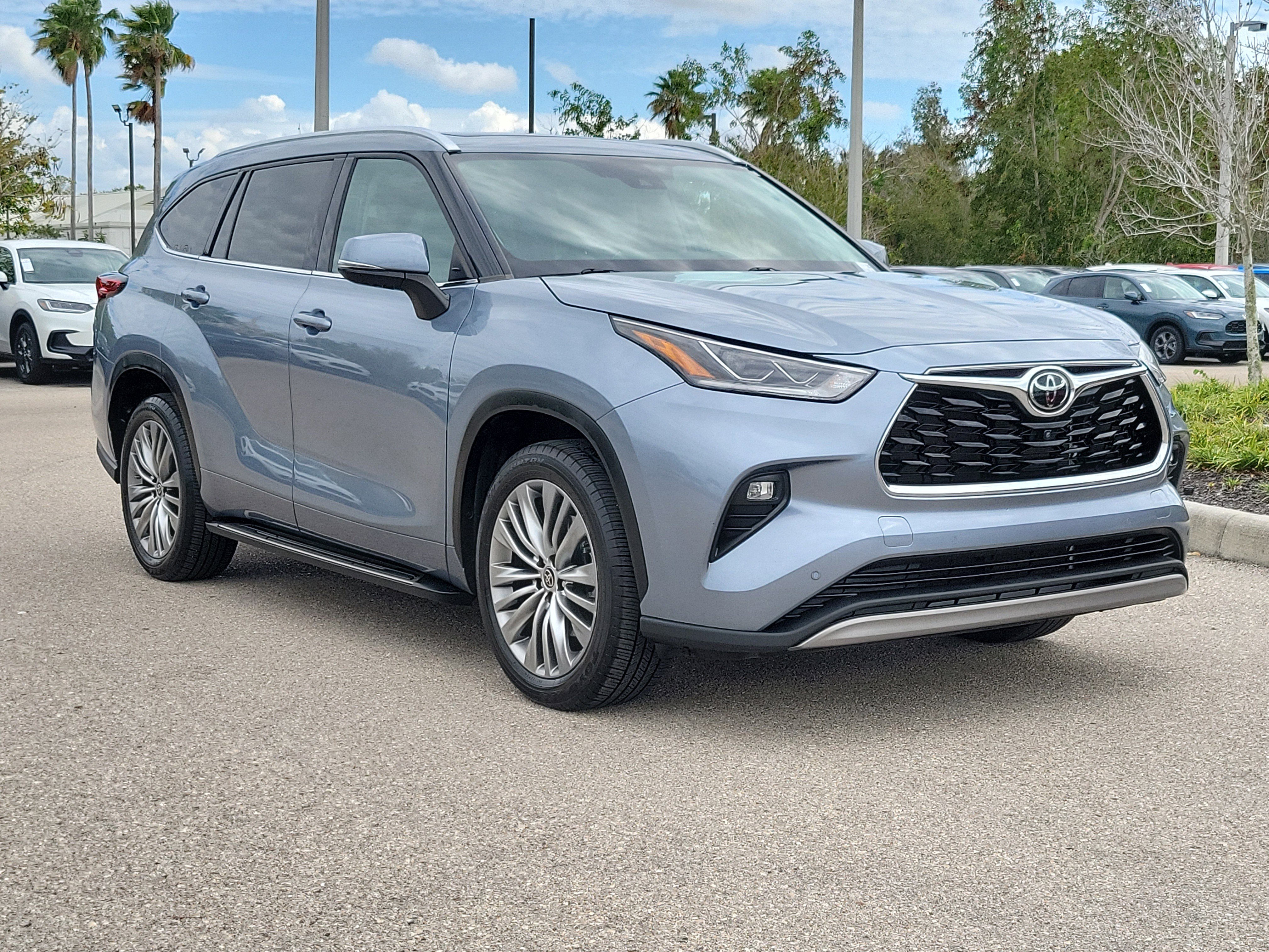 Used 2022 Toyota Highlander Platinum image 32