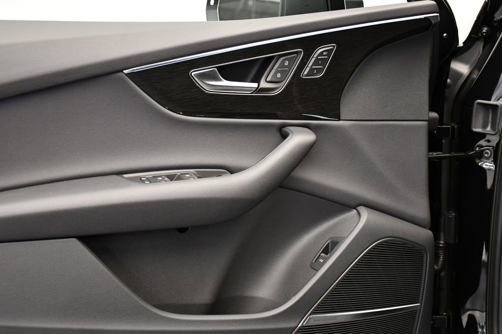 New 2026 Audi Q7 2.0T Premium image 32