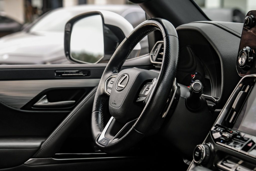 Used 2024 Lexus LX 600 F Sport AWD/4WD image 13