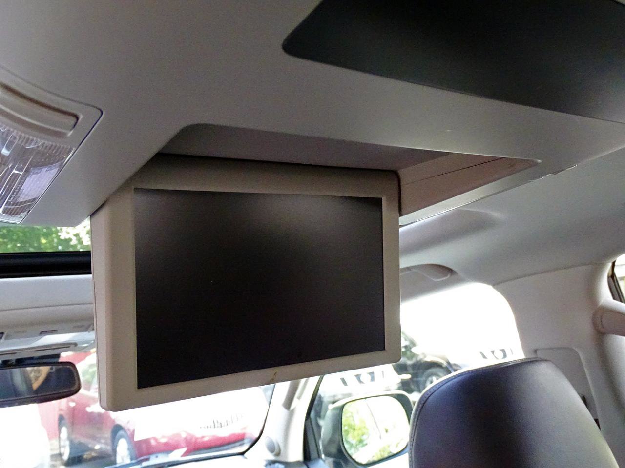 Used 2015 Toyota Land Cruiser AWD/4WD image 31