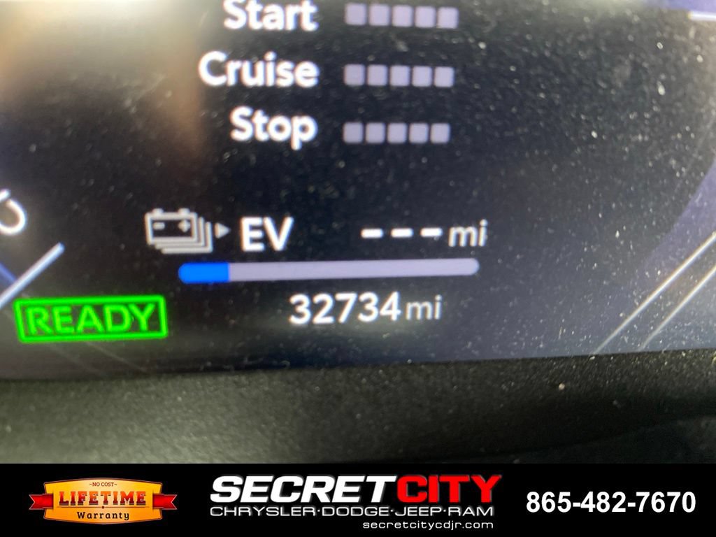 Used 2023 Toyota RAV4 XSE w/ Weather Package AWD/4WD image 19