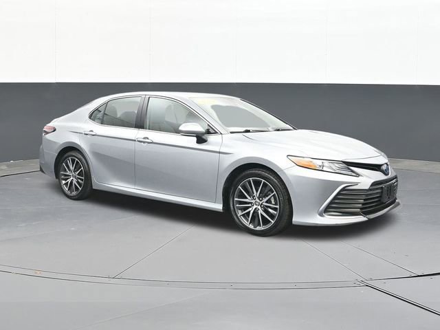 Used 2024 Toyota Camry XLE FWD image 21