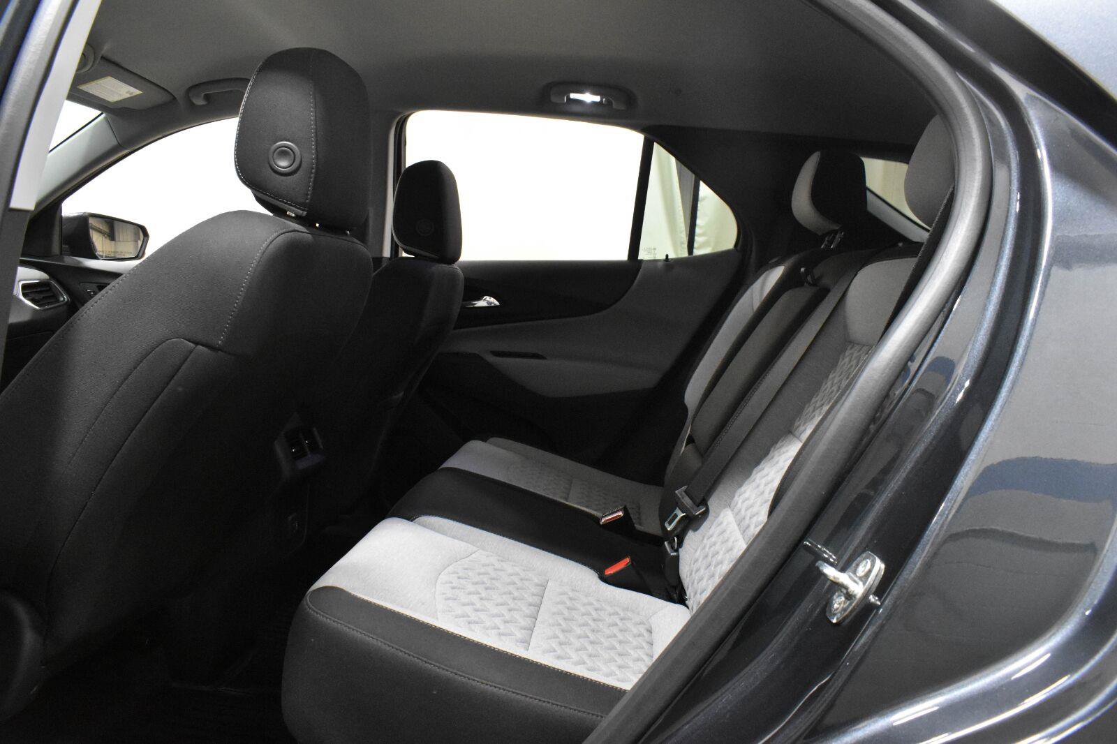 Used 2023 Chevrolet Equinox LT AWD/4WD image 4