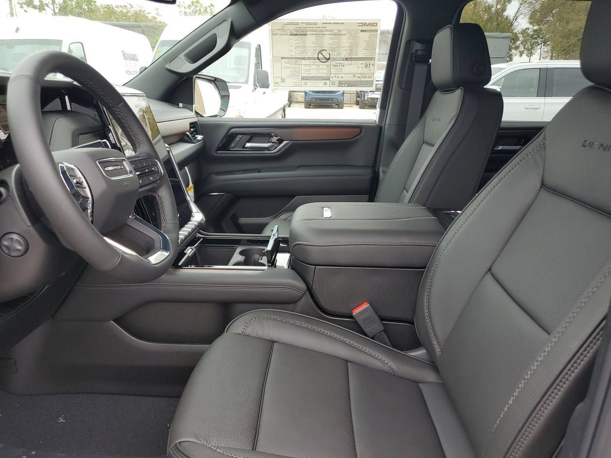 New 2026 GMC Yukon XL Denali w/ Sun & Power Step Package AWD/4WD image 19