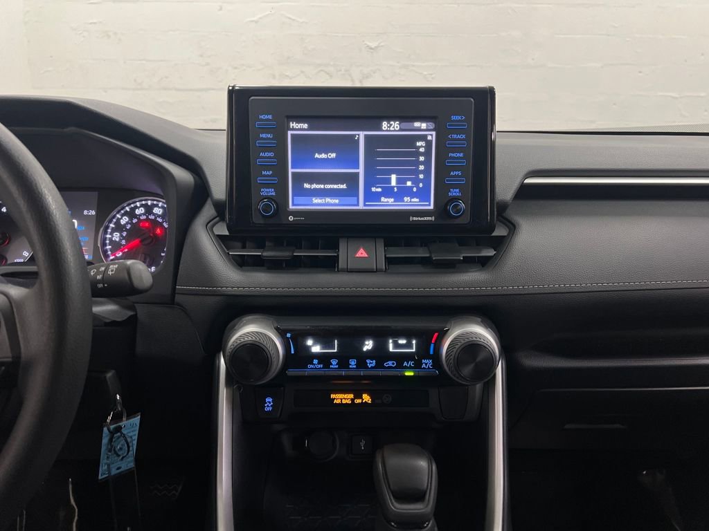 Used 2021 Toyota RAV4 LE image 20