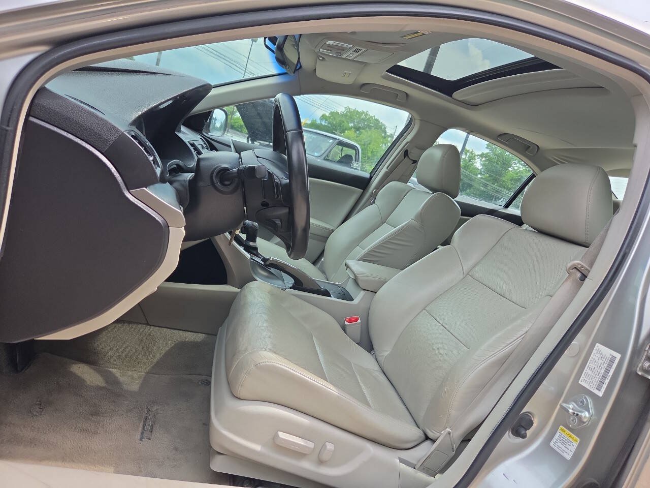 Used 2010 Acura TSX w/ Technology Package FWD image 18
