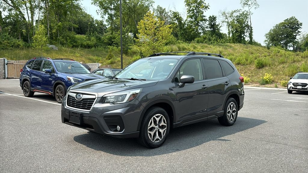 Used 2021 Subaru Forester Premium AWD/4WD image 3