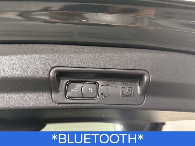 Used 2022 Ford Explorer Platinum w/ Equipment Group 601A image 16