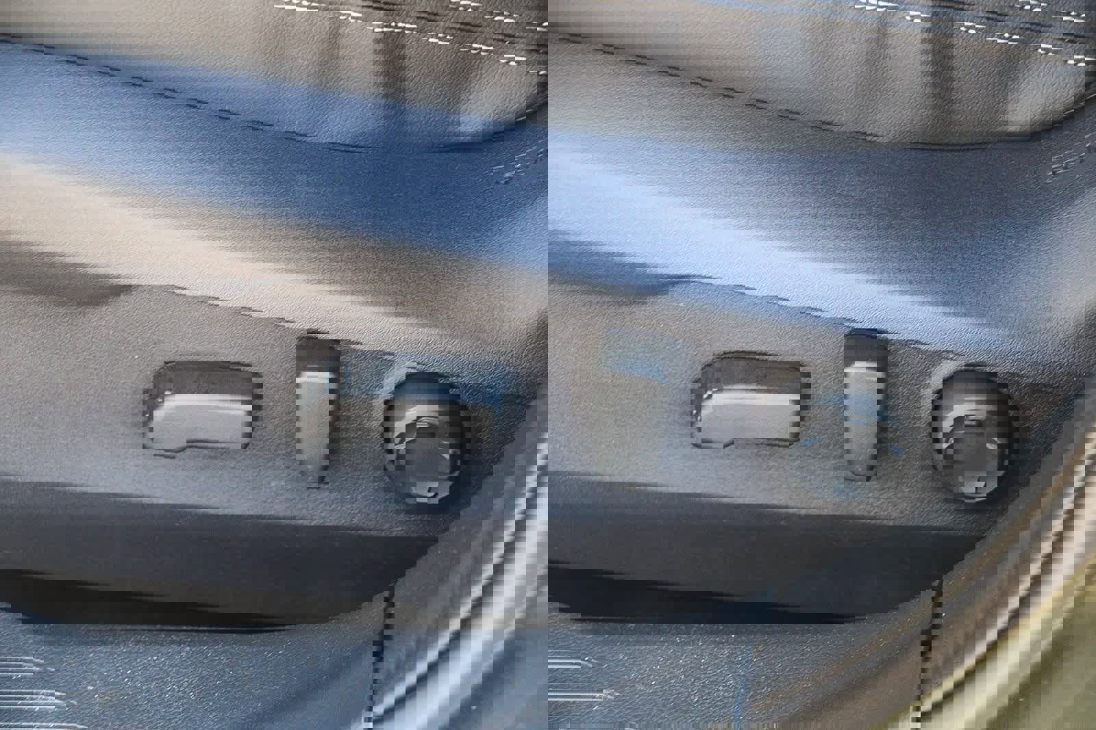 New 2025 Subaru Outback Limited image 19