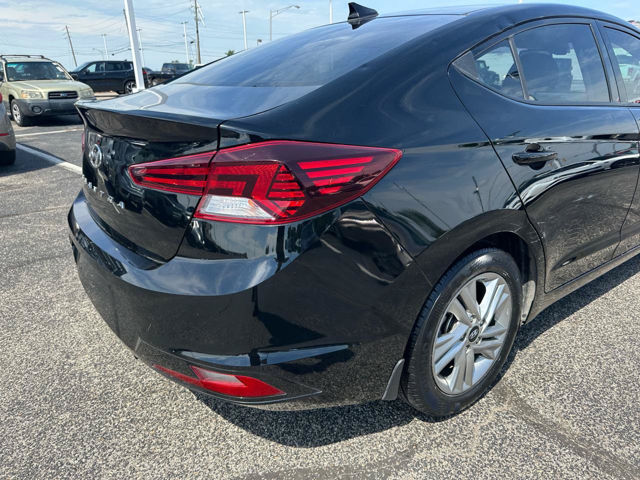Used 2020 Hyundai Elantra Value Edition w/ Winter Weather Package FWD image 13
