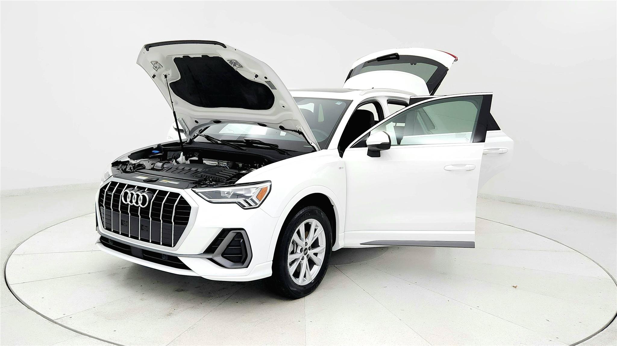 Used 2025 Audi Q3 2.0T Premium AWD/4WD image 9