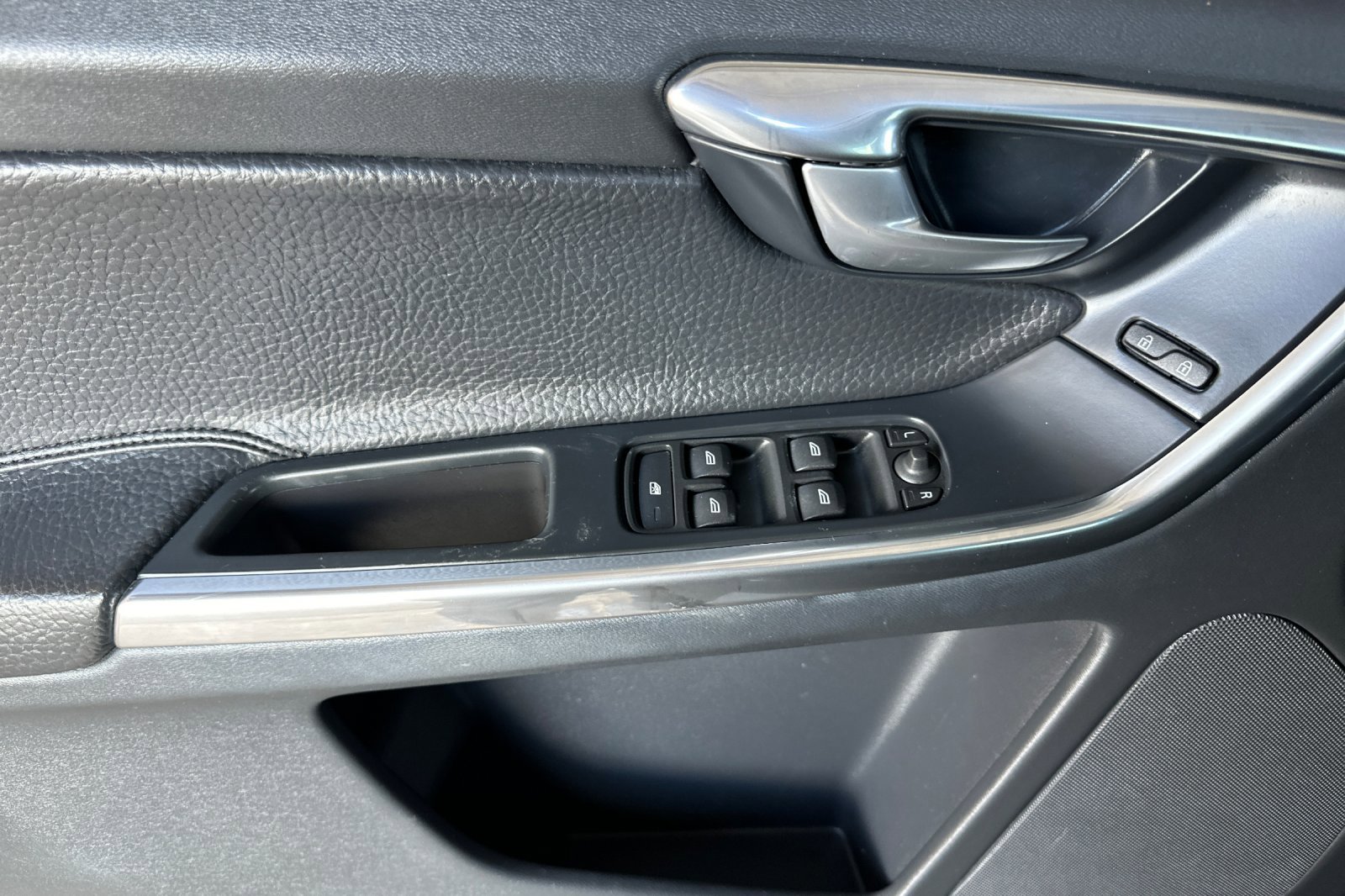 Used 2014 Volvo XC60 3.2 AWD/4WD image 11