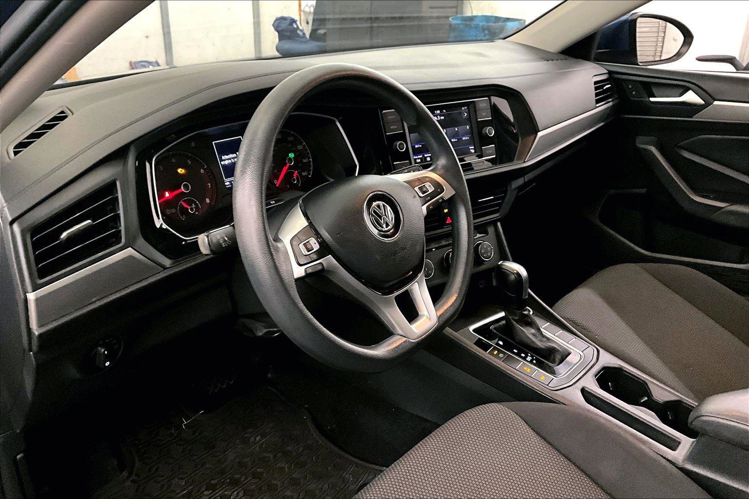 Used 2019 Volkswagen Jetta S w/ Driver Assistance Package image 12