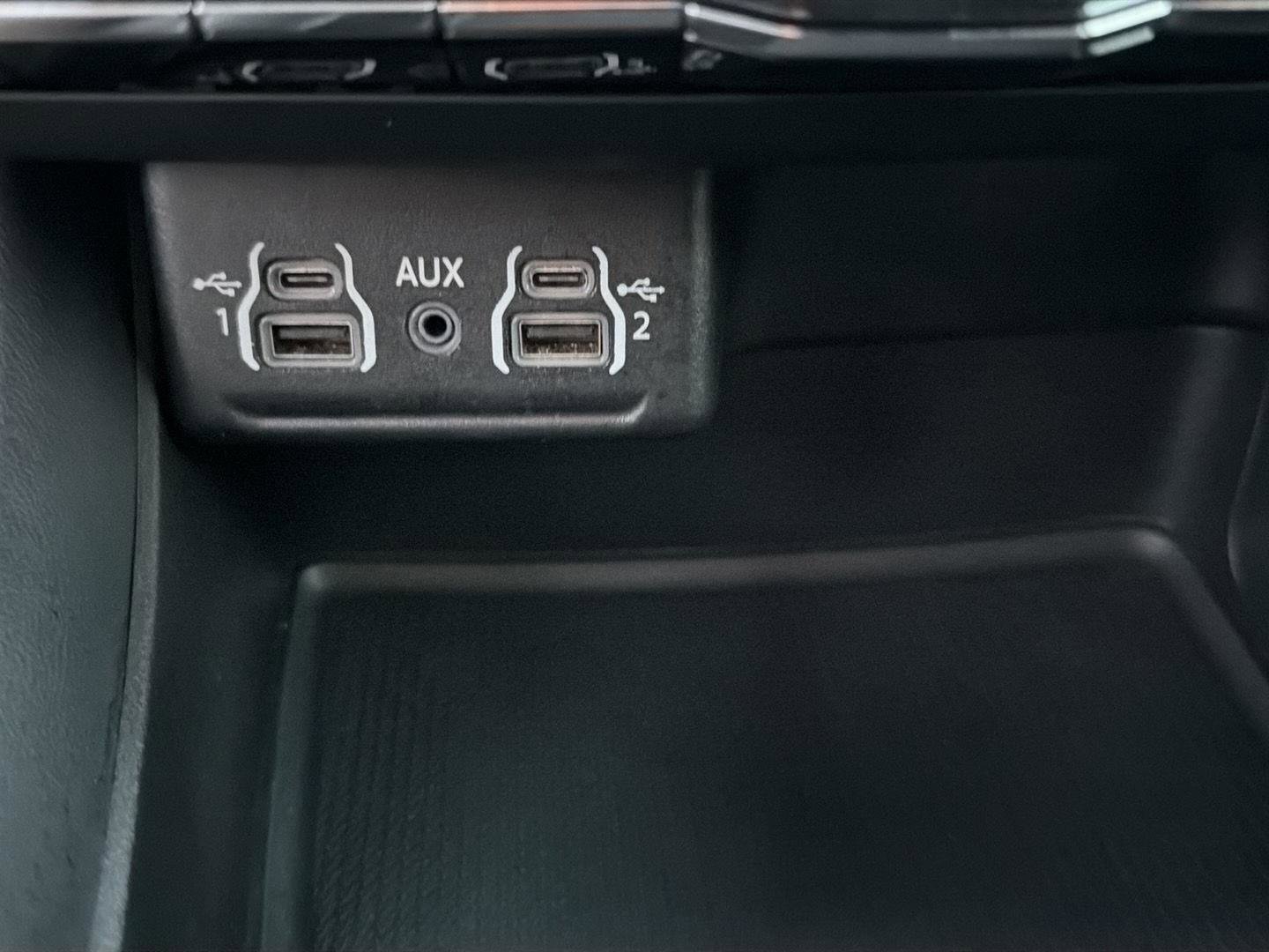 Used 2024 Dodge Durango GT image 12