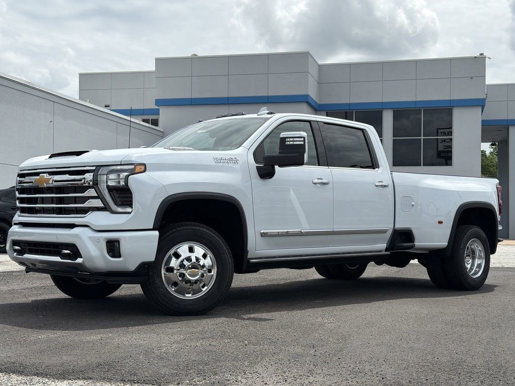 New 2026 Chevrolet Silverado 3500 High Country w/ High Country Premium Package AWD/4WD image 1